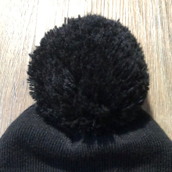 Tna Tora Black Beanie - Picture 11 of 13